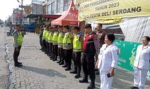 Pantau Arus Mudik Hari Raya Ke-3, Babinsa Koramil 0201-16/TM & Polresta Di Pos Pelayanan Mudik Lebaran