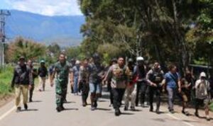 Respon Cepat, Dandim 1702/Jayawijaya Bersama Anggota Amankan Perang Suku di Wamena