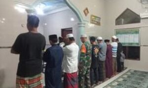 Babinsa Koramil 0201-09/MB Sholat Subuh Berjamaah Bersama Warga Binaan Di Masjid Nurul Falah Belawan I