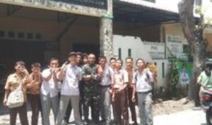 Babinsa Koramil 0201-03/MD Serda Budi Wahyono Berikan Motivasi dan Edukasi kepada Siswa di Wilayah Binaan