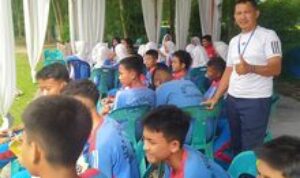 Bangga Lihatnya! Pelajar MTsN 2 Deli Serdang Nonton Kriket Sambil Belajar