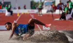 Usia Tak Jadi Hambatan, Atlet NTB 30 Tahun Berhasil Raih Emas Di Pertandingan Lompat Jauh