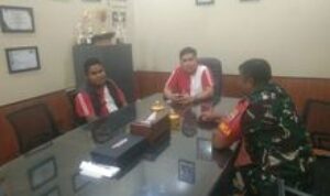 Babinsa Sertu Suprayitno Perkuat Sinergi dengan Lurah Sekip dan Kepling