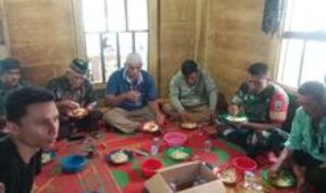 Babinsa Serda Nuroso Hadiri Syukuran Sunatan di Sidikalang