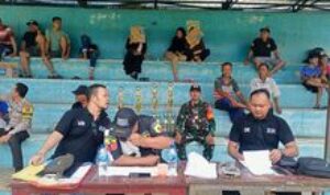 Babinsa Hadiri Pembukaan Turnamen Sepak Bola di Desa Paya Bakung