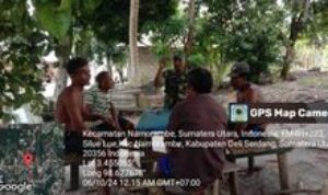 Babinsa Desa Silue Lue Gelar Komsos Bersama Tokoh Masyarakat untuk Jaga Kondusifitas Wilayah