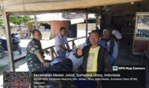 Babinsa Koramil 0201-08/MA Ajak Warga Warung Kopi Jaga Kamtibmas