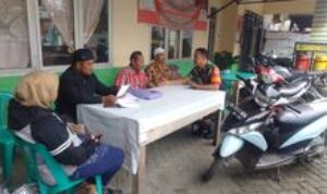 Pererat Silaturahmi, Babinsa Koramil 0201-06/MS Komsos dengan Tokoh Masyarakat