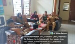 Tingkatkan Kerja Sama Yang Baik, Babinsa Kelurahan Sukaramai l Komsos Bersama Perangkat Kelurahan