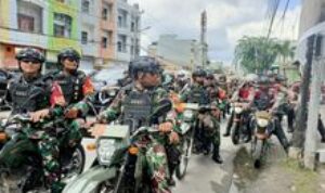 Patroli Skala Besar Babinsa Koramil 0201-13/PST untuk Antisipasi Gangguan Kamtibmas Jelang Pilkada 2024