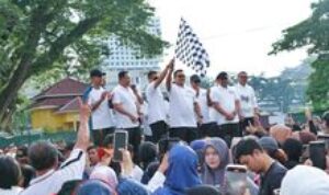 Berlangsung Meriah, Puncak Peringatan Hut Korpri Ke-53 Kota Medan Ditandai Dengan Penyerahan Bantuan Kepada Masyarakat dan ASN