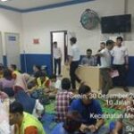 Dalam rangka Perayaan Nataru, Babinsa Sertu Adi Erlan Monitor Kunjungan Keluarga Tahanan di Rutan Labuhan Deli