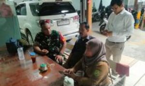 Babinsa Komsos Dengan Warga Binaan, Bahas Keamanan dan Ketertiban Wilayah