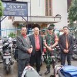 Babinsa Sertu Sumardi Yunus Amankan Ibadah Natal di Gereja GKPI Kelurahan Kenangan