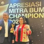 Agen Pegadaian Hebat Raih Penghargaan UMKM Terbaik di Ajang Mitra BUMN Champion 2024