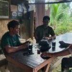 Babinsa Koramil 0201-07/MT Perkuat Silaturahmi di Kelurahan Laucih