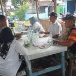 Jelang Hari Raya Imlek, Babinsa Koramil 0201-03/MD Gelar Komsos Bahas Kamtibmas