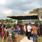 Babinsa Serda Ervansyah Putra bantu pemakaman alm Letkol Purn Viktor Tambunan