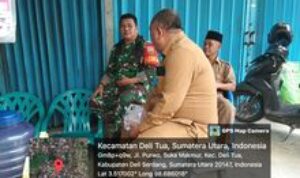 Babinsa Serka Ondra Junaidi Gelar Komsos di Sekolah Istiqlal Desa Suka Makmur