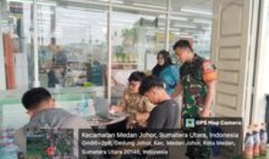 Babinsa Komsos Dengan Warga Dan Lakukan Pertukaran Informasi