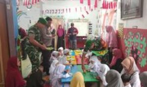 Babinsa Koramil 0201-05/MB Bersama Tiga Pilar Hadiri Peluncuran Program Makan Bergizi Gratis Bekerja Sama dengan Bank Artha Graha