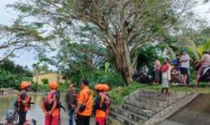 Babinsa Serda Agung Pradana Monitor Temuan Jenazah di Sungai Bederah