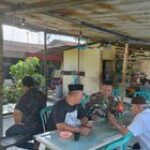 Babinsa Koramil 0201-06/MS Tingkatkan Komsos dengan Warga di Medan Sunggal