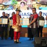 Event Gelar Melayu Serumpun Sukses Digelar, Wali Kota Medan Terima Penghargaan Dari Gubsu