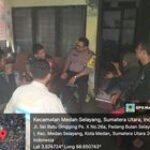 Babinsa Koramil 0201-07/MT dan Bhabinkamtibmas Gelar Komsos di Kelurahan PB Selayang 1