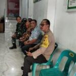 Babinsa Kelurahan Babura Gelar Komsos Bersama Tiga Pilar dan Perangkat Kelurahan