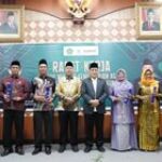 Apresiasi KInerja Satuan Kerja Kakanwil Kemenag Sumut, Wamenag RI Raden Syafii Serahkan Award