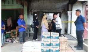Politisi Muda Ricky Anthony Beri Santunan dan Sembako Korban Kebakaran Desa Banyumas Stabat Langkat