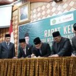 Sah, Pejabat Administrator Kanwil Kemenagsu Tandatangani Pakta Integritas 2025