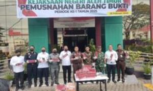 Bea Cukai Langsa Bersama Kejaksaan Aceh Timur Musnahkan 1 Juta Batang Rokok Ilegal