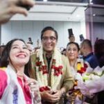 Usai Retreat Bersama Prabowo, Wali Kota Medan RIco Waas dan Istri Disambut Ratusan Masyarakat di Medan