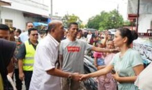 Bupati Langkat Syah Afandin Serahkan Bantuan dan akan Rehabilitasi Rumah Korban Kebakaran di Berandan