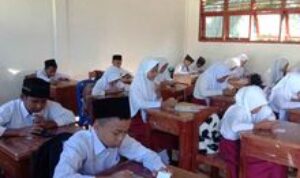 MIN 6 Tapanuli Tengah Gelar Pembukaan Ujian Semester Genap Kelas 6 Berbasis Android