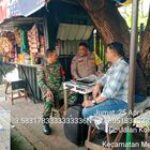 Sambang Kamtibmas, Babinsa Koramil 0201-05/MB Wujudkan Situasi Kondusif Melalui Komsos
