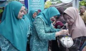 Ketua Tim Pembina Posyandu Asahan Tinjau Launching Pekan Imunisasi Dunia 2025