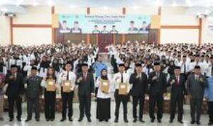 Serahkan SK CPNS, Kakanwil Kemenagsu : Jaga Nama Baik Kementerian Agama