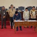 DPRD Medan dan Wali Kota Medan Tandatangani Nota Kesepakatan KUA dan PPAS Rancangan P-APBD TA 2025