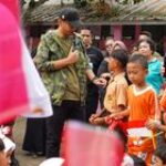 Sapa Warga, Rico Waas Tebar Keceriaan di SDN 067263 Medan Marelan