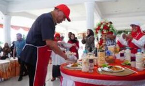 Bupati Langkat Semarakkan HUT RI ke-80 Lewat Lomba Masak Nasi Goreng Forkopimda Plus