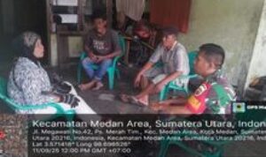 Babinsa Koramil 0201-04/MK Jalin Silaturahmi Bersama Warga Untuk Menjaga Keamanan Lingkungan diwilayah binaan